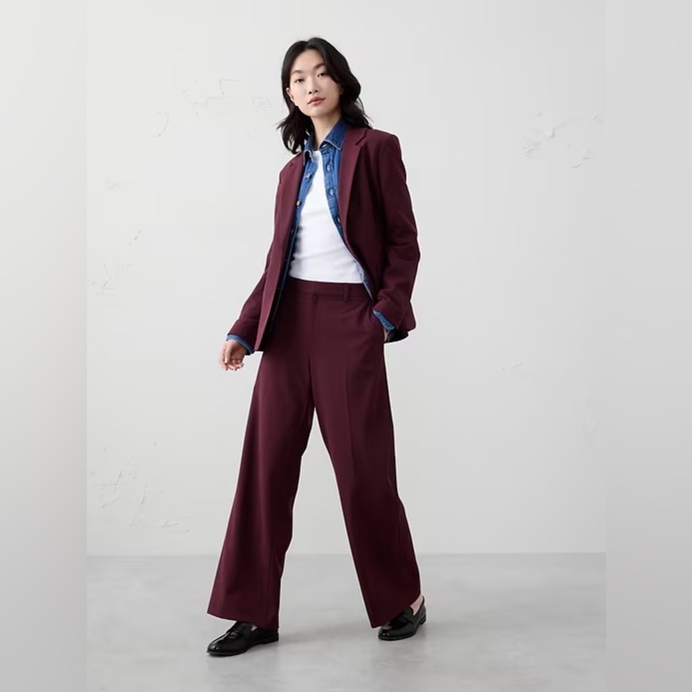 Banana Republic Wide Leg Pants in Burgundy